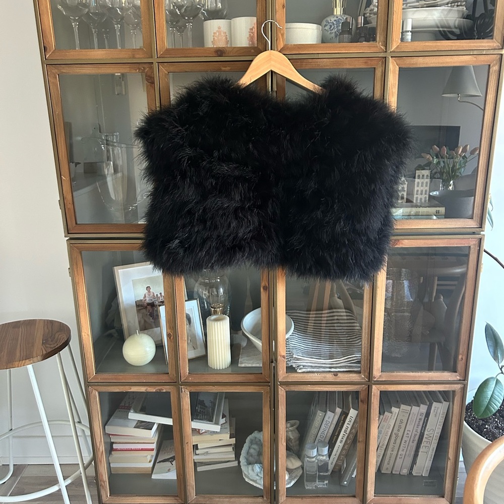 Authentic Feather Vest - Picture 5 of 7